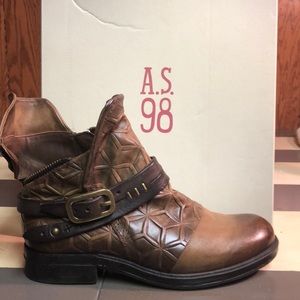 A.S. 98 Isha Boots